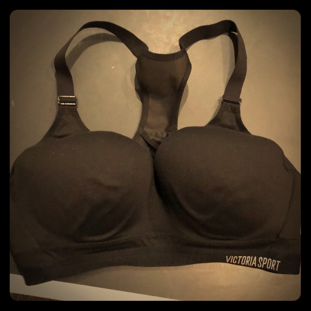 Incredible by Victoria’s Secret Sports Bra